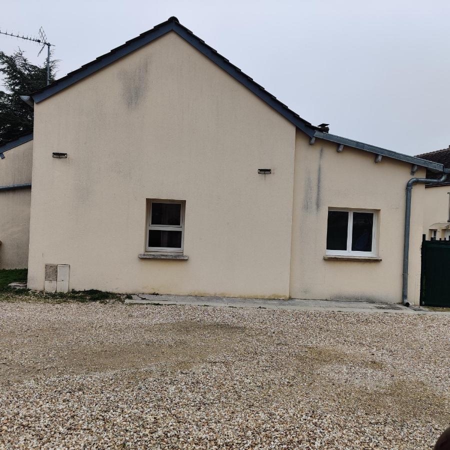 Apartment Maison 3 Chambres. Cour Privative 2 Places De Parking Privatives Corquilleroy