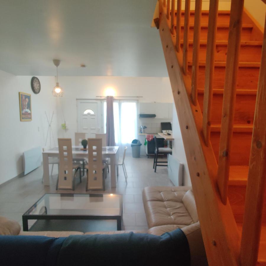 Maison 3 Chambres. Cour Privative 2 Places De Parking Privatives Apartment *