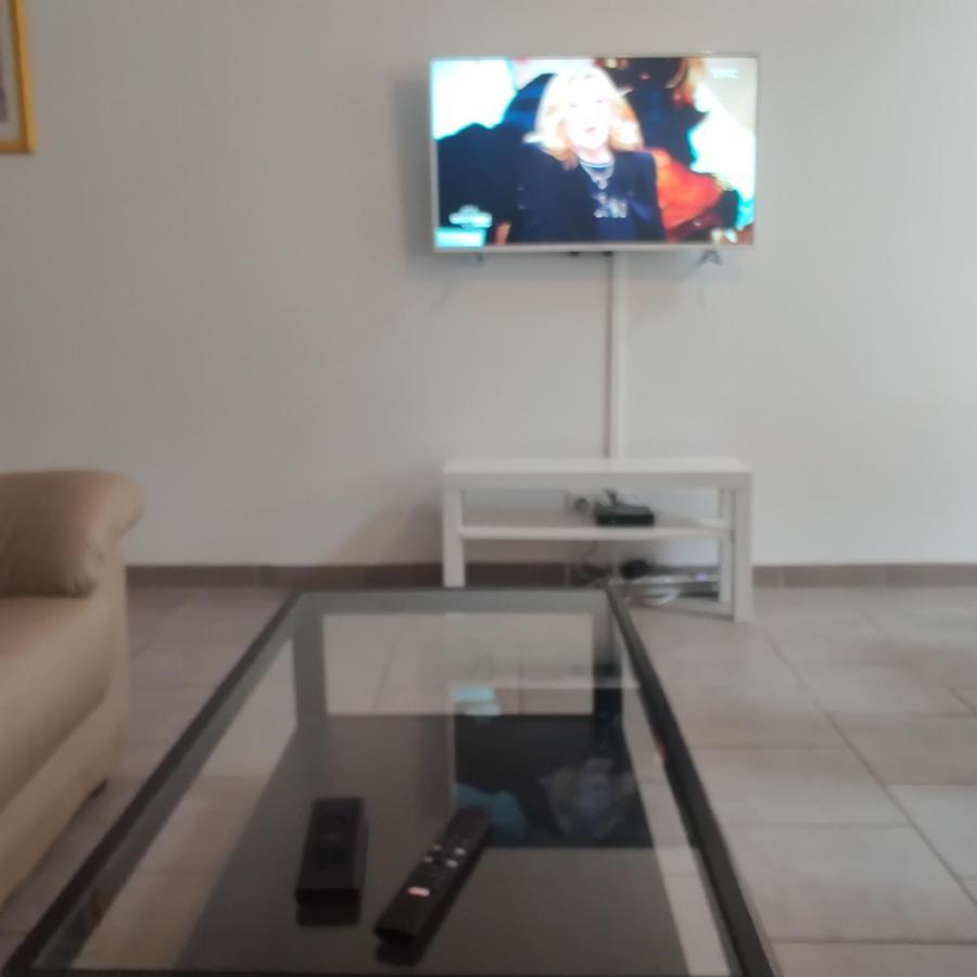 Maison 3 Chambres. Cour Privative 2 Places De Parking Privatives Apartment *